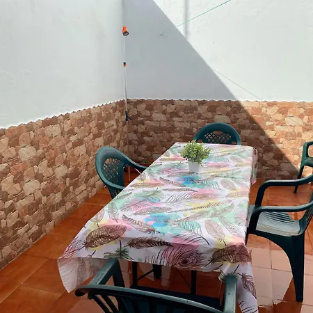 Casa Vacacional En Zona Centrica En Conil Familias Y Parejas 度假居 *