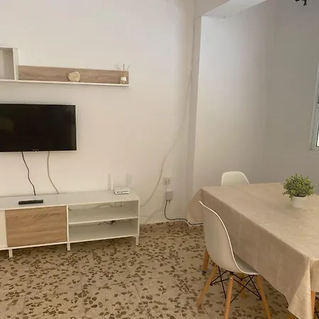 Casa Vacacional En Zona Centrica En Conil Familias Y Parejas * Conil De La Frontera