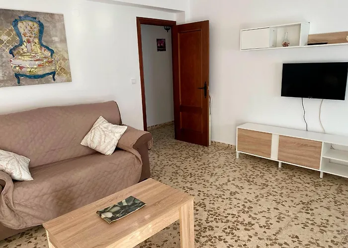 Casa Vacacional En Zona Centrica En Conil Familias Y Parejas * Conil De La Frontera