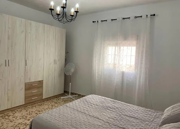 Casa Vacacional En Zona Centrica En Conil Familias Y Parejas * Conil De La Frontera