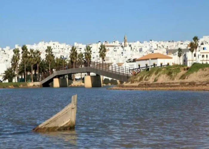 Casa Vacacional En Zona Centrica En Conil Familias Y Parejas